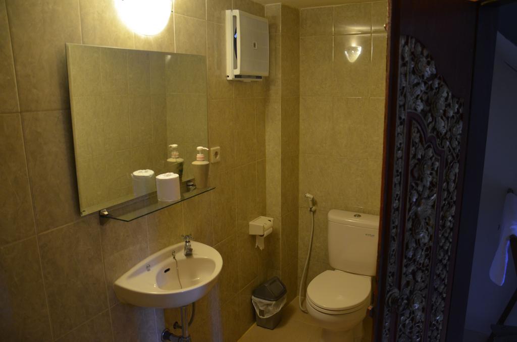 Corner Guest House Ubud  Bagian luar foto